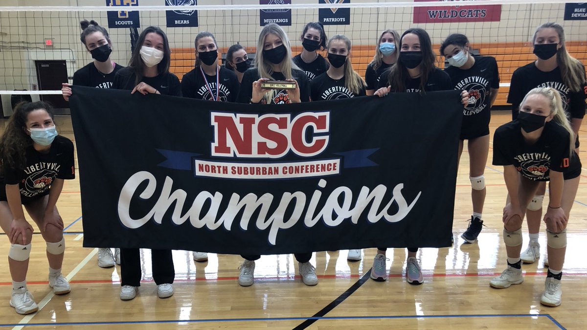 Was a fabulous moment to have the ENTIRE amazing crew together - to officially celebrate our NSC Conference Championship!  We won’t forget this - and all it took to make it happen!  Grateful! 🧡🖤 #PROGRAM #wildcatswill