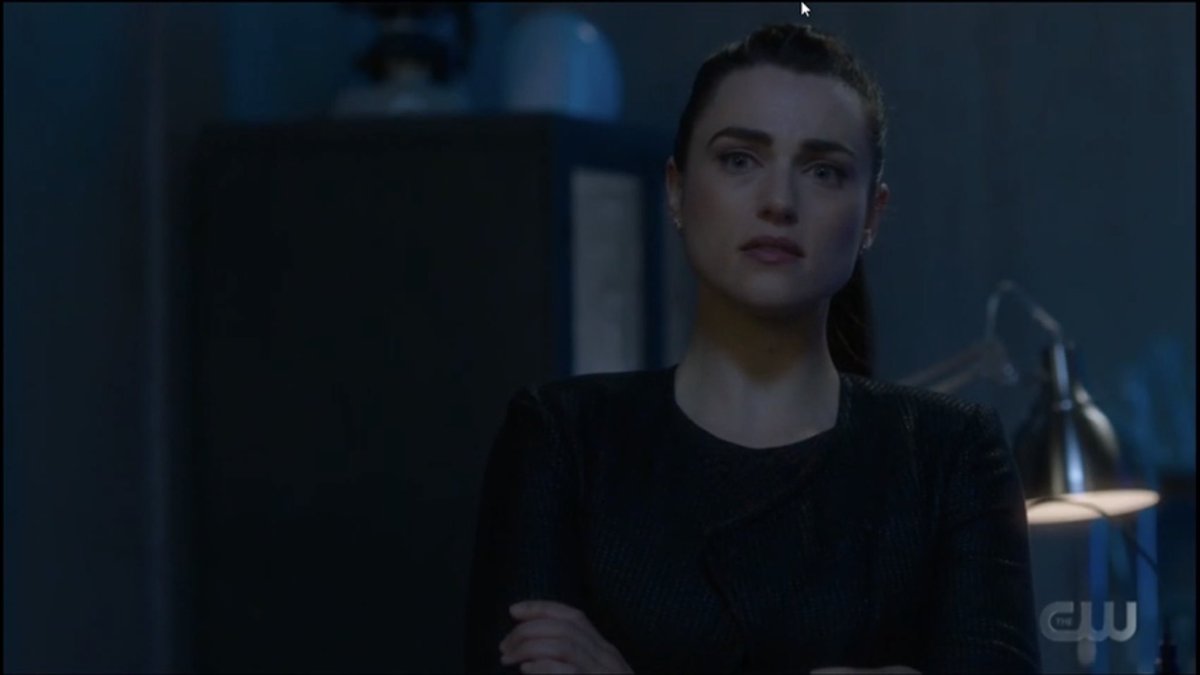 luthorcrain's tweet photo. “it’s like she’s here” AAAAAAAAA  #Supergirl https://t.co/9TAi3HqoMn