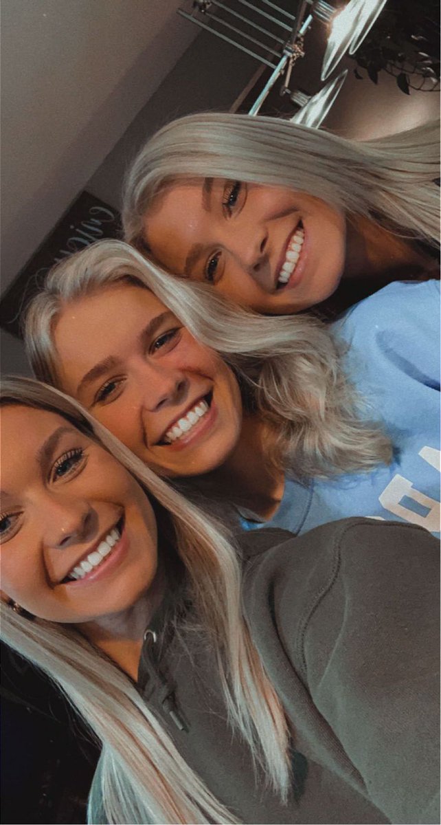 ericakosinski's tweet photo. celebrating birthdays with my best friends will never get old🤍 #20 @Tarynkos_14 @alyssakosinski https://t.co/UYRcGBI4XU