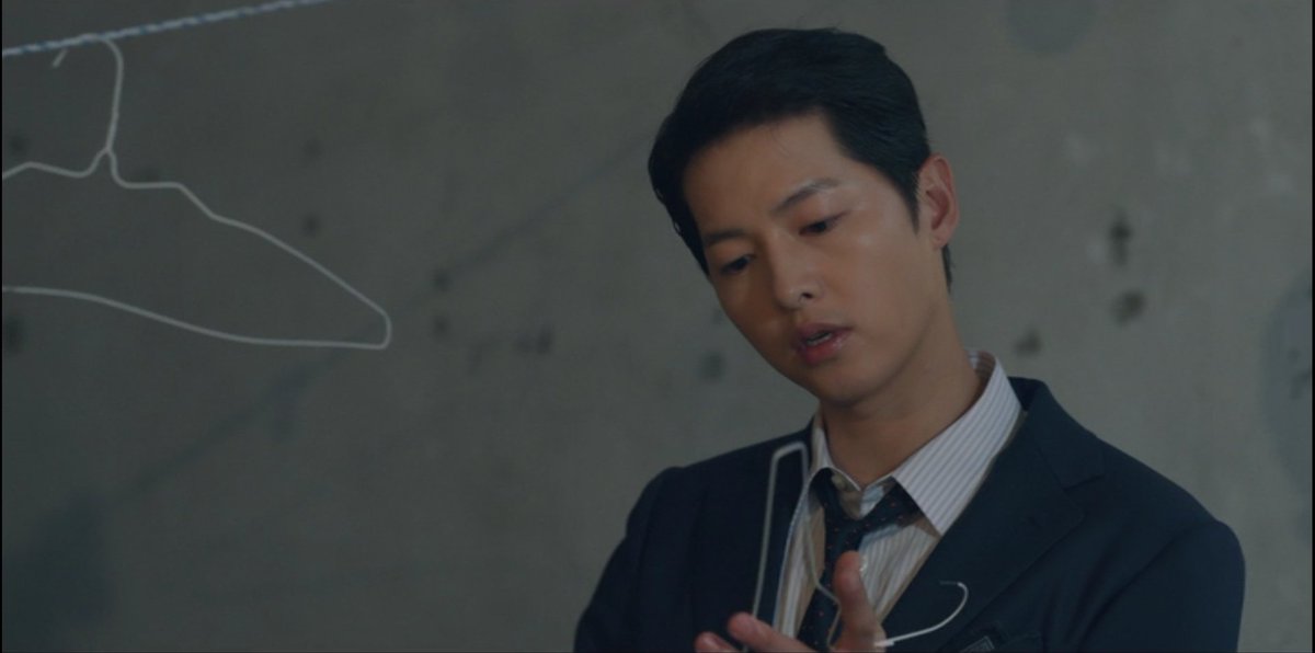 " #Vincenzo is a person who uses guns and has the skills to neutralize people. There is a scene where he defeats an opponent with an electric shocker, and he takes a fairly technical action using a hanger." #송중기  #빈센조  #SongJoongKi https://n.news.naver.com/entertain/article/609/0000431211