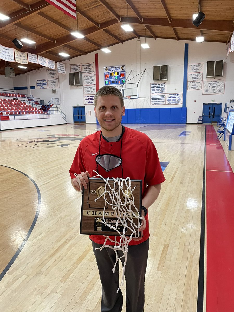 2A Basketball Coach of the Year🏀🏀 
 
I am so proud of you and how hard you work every day to be the coach your players need you to be!! <a href="/CoachJFerrell/">Josh Ferrell</a> @CaddoHillsBBall