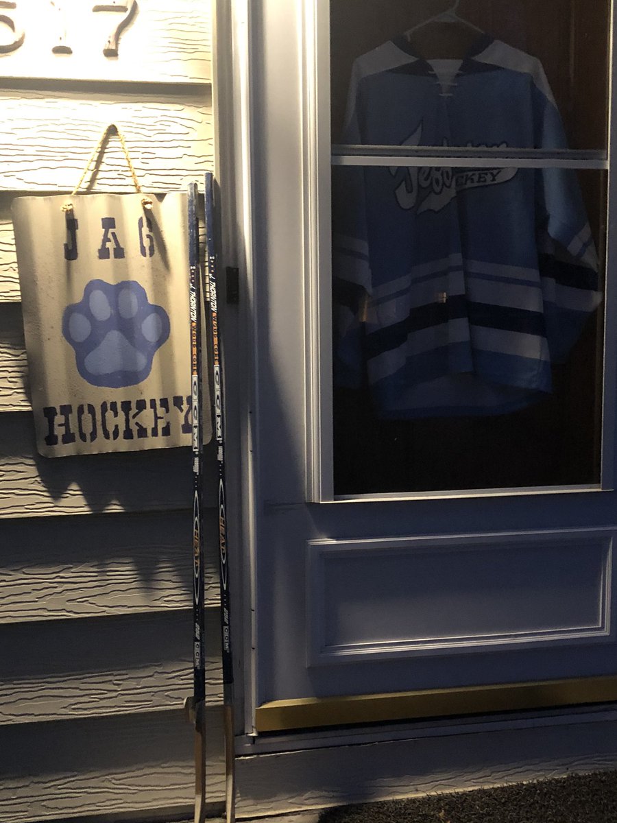 larson1124's tweet image. #gojags #coachryan