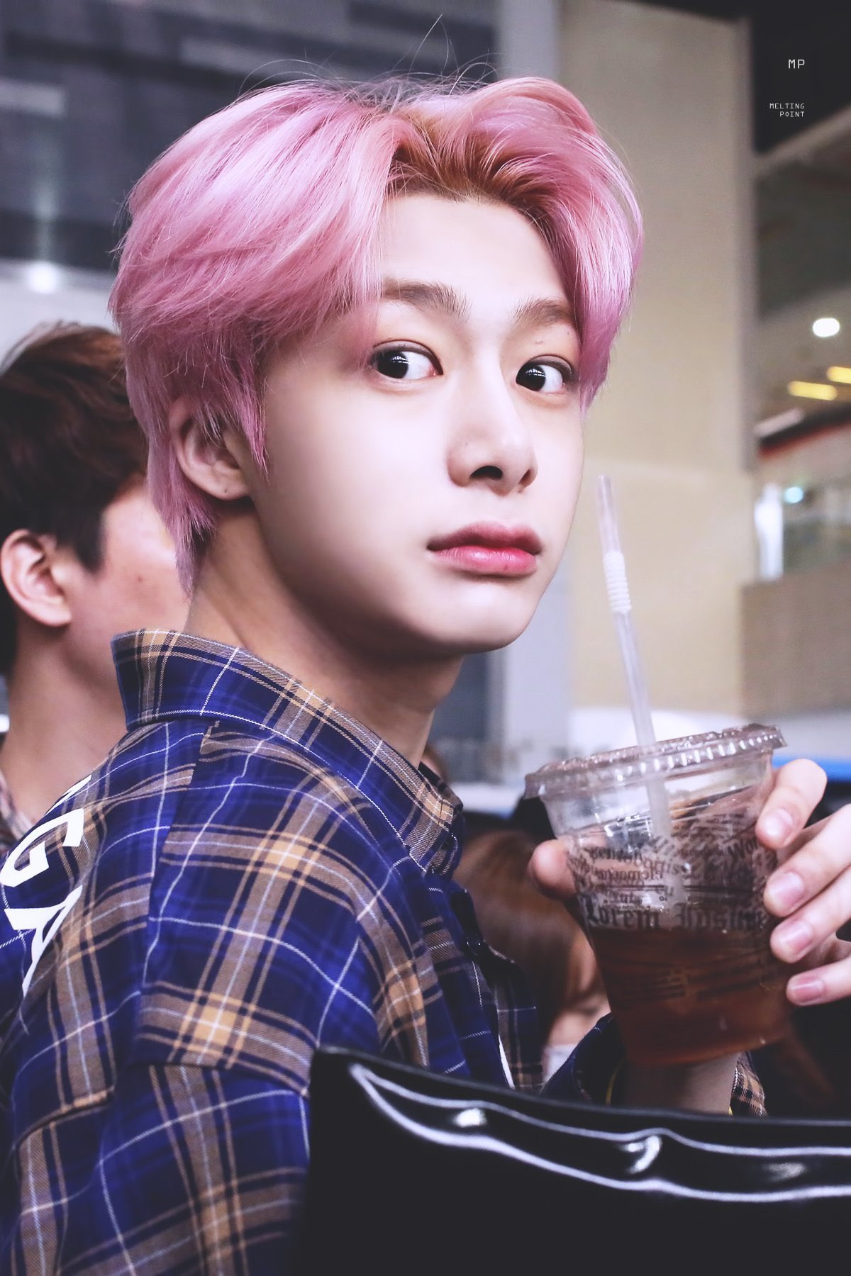 hyungwon-pics-fan-acc-on-twitter-180415-melting-point