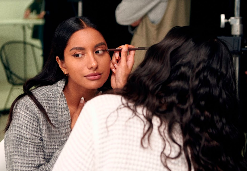 Our #RevlonSoFierce Vinyl Eyeliner is so fierce, sometimes you need a friend to help you apply #WearResponsibly

📷: besties <a href="/_itsamrit/">AMRIT(PARODY)</a> and <a href="/anaasaber/">ANAA SABER</a>