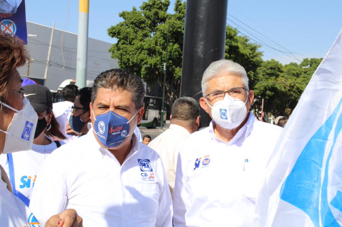 LuisEAyalaT's tweet photo. Termino este día de arranque agradecido con todos ustedes y reafirmando mi compromiso por un mejor Distrito III en #León. 👏🏻

#AyalaSí #UnidosSí #VotaPAN https://t.co/ooCbVukEw3