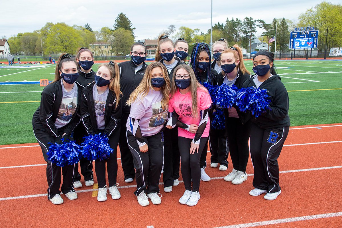 Batavia Cheerleaders Senior Night !
<a href="/BHScheerdevils1/">Batavia Cheerleading (Coach Stacy)</a> @BHSScores