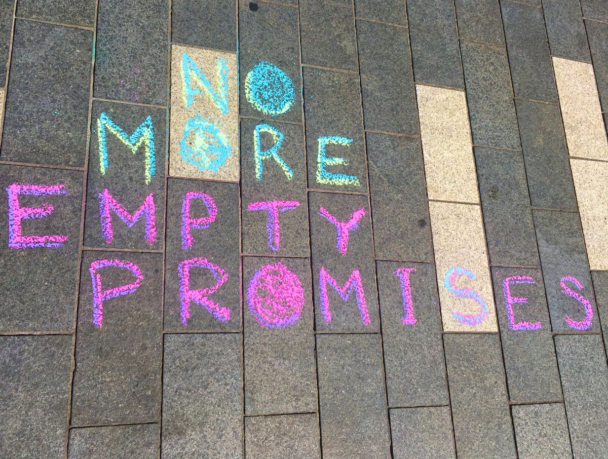 DemOnTheStreets's tweet photo. @GretaThunberg #NoMoreEmptyPromises ... that message, our messages, our voices, ought to be on the streets, everywhere. It could beat the corporate billboards and the #inactivist echo chamber.
🌏#MWeNeedToChalk
🌎Join the #dots
🌍🔴🌱🐛🦋🌈 https://t.co/YhTXunex2P