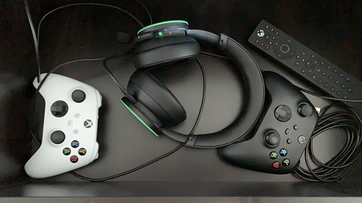 Imaradar1's tweet photo. @XboxFR a fond 🎮😜😜😜 https://t.co/AtbtsczcTQ