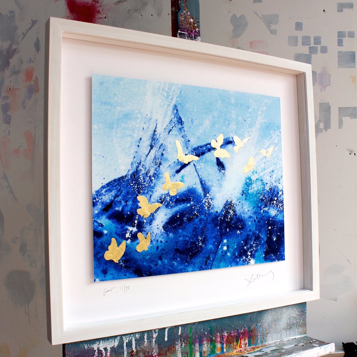 New ‘Soar’ on the easel and ready to  go to this years #SCOOPArtAuction21. Delighted to support this very good cause. You can bid now online for Soar and fingers crossed it will go and find a new home. Look out for Soar ... it’s Lot 07 on Day 4. Enjoy your day ... ☺️👍