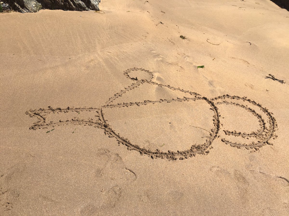 For some #itsgoodtotalk #NationalTeaDay #inspiration we say pop in and enjoy a cuppa or two and celebrate in true Stokeley style ... and don’t forget you can stock up on everything you need too 🙃