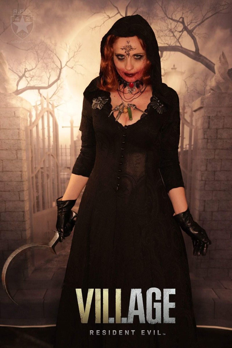 Sofie as Bela, Cassandra and Daniela. 
Witchs from Resident Evil Village, the upcoming Resident Evil 8 game.

#ResidentEvil8
#ResidentEvil #RE8 #REVillage
#ResidentEvilVillage
#Playstation #PS4 #PS5 #Game
#Cosplay #WitchCosplay #Capcom
#CapcomGermany
#コスプレ #バイオハザード