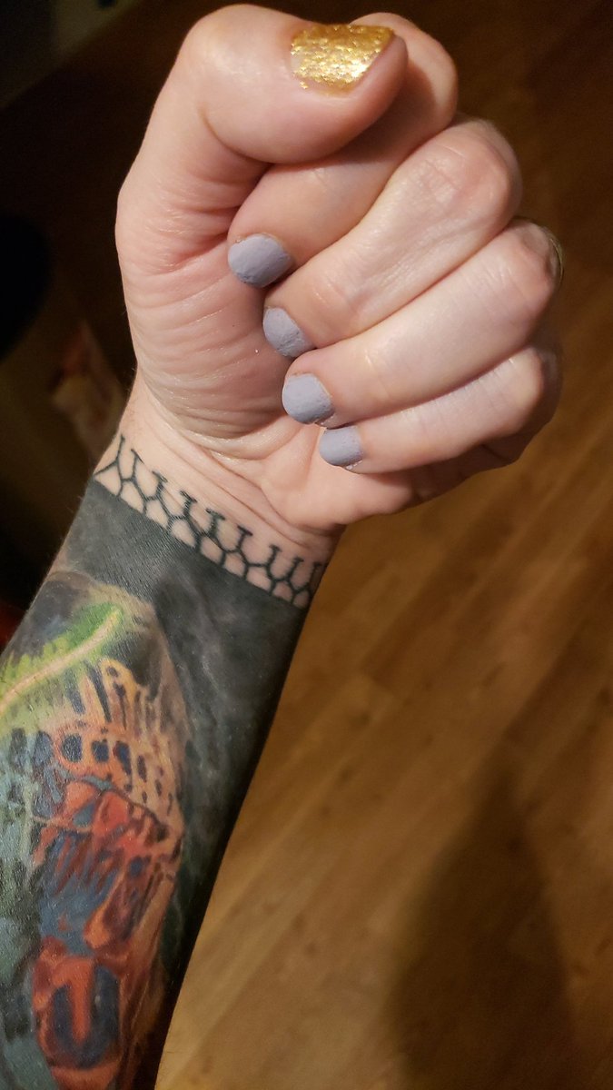 InfraredRosesTV's tweet photo. Only reason I didn't pick courage was because I killed him in RP and thought... who would River line up next 😆😭

Coulda bought a niiiice bottle tonight , least I got my nails did ? 🤣🤣  #onlythem 😚 https://t.co/Vs0zgFBAA7