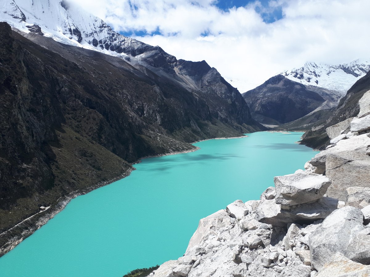 And next we're off to see Lake Parón in the Peruvian Andes. It's the largest lake in the Cordillera Blanca Range of the Andes and is surrounded by several snow covered peaks. The lake is a lovely turquoise color due to a high level of dissolved lime (from limestone) in the water.