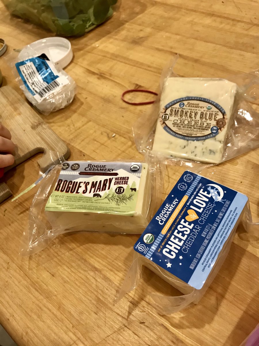 Fun to come home to these treats from ⁦<a href="/OregonAFP/">Oregon AFP</a>⁩ foundation and #roguecreamery. Looking forward to Friday!