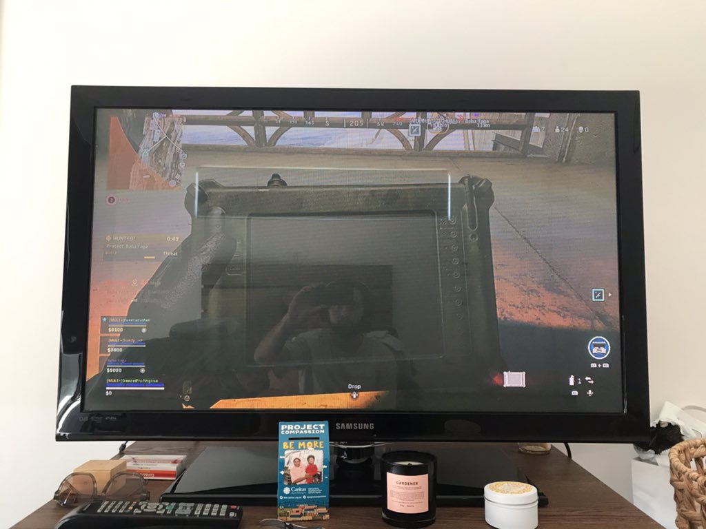 JimmyFrothies's tweet photo. @CallofDuty sort Warzone out you muppets. Been stuck on the RC-XD screen for five minutes waiting for the gas to kill me #broken @StoneMountain64 https://t.co/RHlkCG9z9u