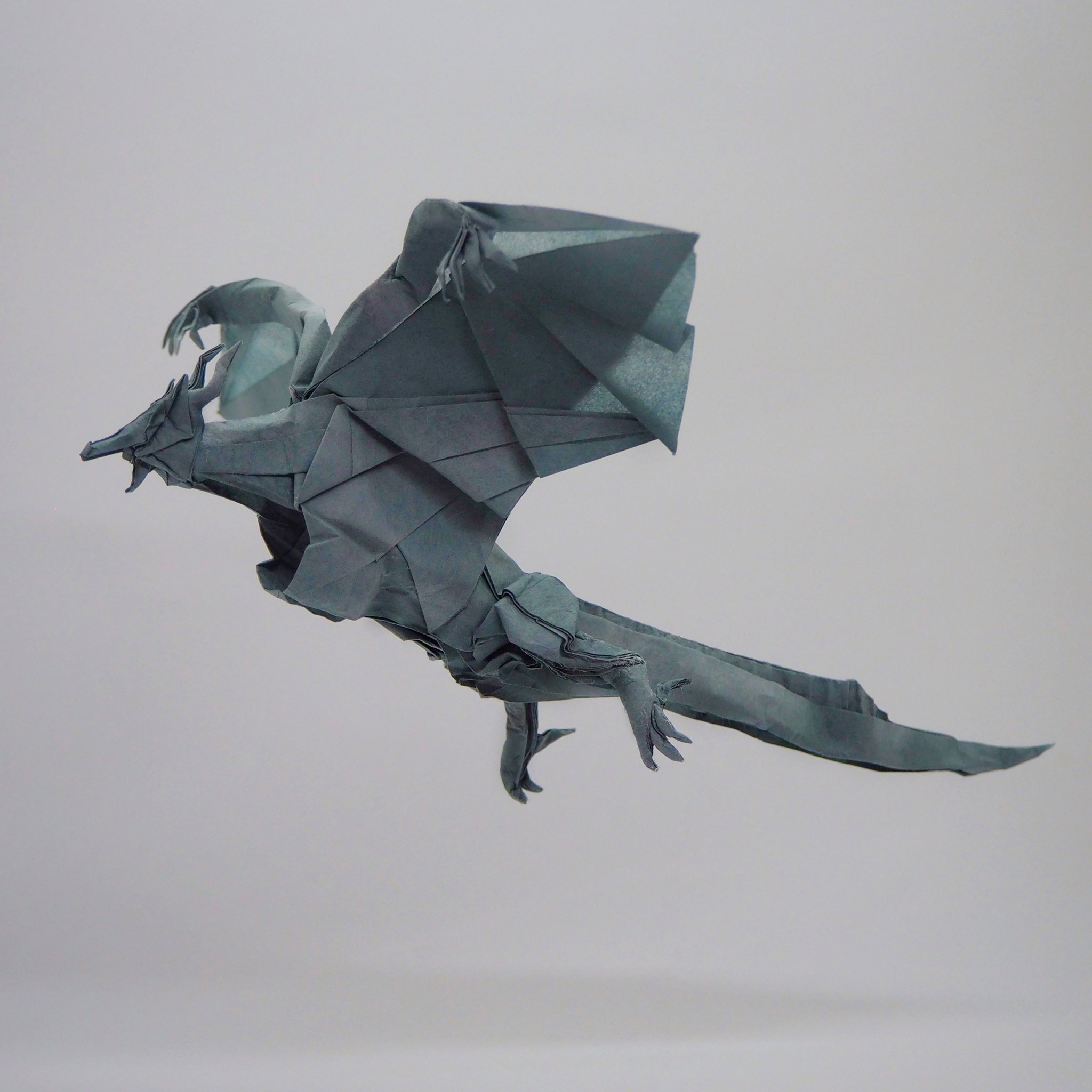 えぃくん フロストドラゴン Frost Dragon Kade Chan 楮ぼかし Kouzo Washi 42cm 折り紙作品 Origami 究極のおりがみ