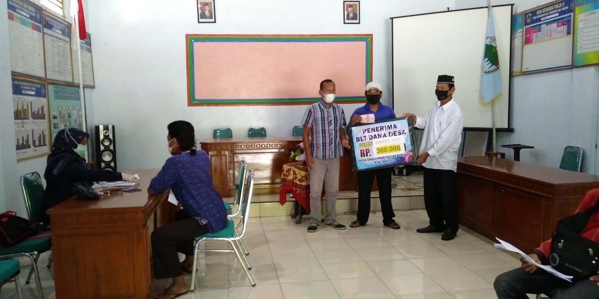 afif_nafiza's tweet photo. Penyaluran BLT-DD termin Maret Desa #bacem #balerejo #singgahan
#danadesa #pld #pldkebonsari #bltdd
Rabu, 21 april 2021
@jokowi
@halimiskandarnu
@anwsanusi
@fachrilabalado
@aguss4494
@Pujiastuti_iput https://t.co/Oh1o2YOV5x
