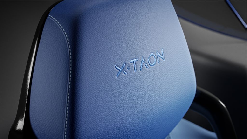 For the XTAON #Interior I used a mixture of #SubstancePainter techniques
#Stitching was with the awesome new stitch tools. Text alpha was fed into a procedural stitch decal for the head rest

Watch the video  buff.ly/3apkCNo

#MadeWithSubtance #MadeWithUnreal #Automotive
