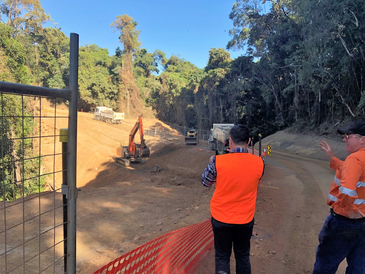 QReconstruction's tweet photo. .@WujalWujal have been working hard to repair and protect China Camp Road.
These works were made possible thanks to $3.8 million in joint funding from the Commonwealth and Queensland Governments under the Disaster Recovery Funding Arrangements. #DRFAQld https://t.co/dJup9Pr3OK