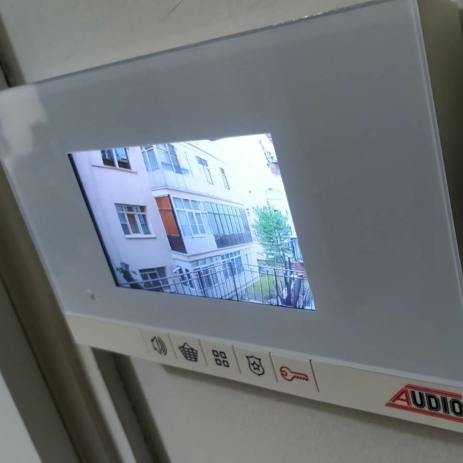 diyafoncu's tweet photo. Çankaya'da Özlem Apartmanı da https://t.co/Q1LEGMjlxt u tercih etmişlerdir. Hayırlı olsun. #görüntülüdiafon #diafon #ankaradiafon #diyafoncu #diafoncu #akıllıkilit #merter #akıllıkilitankara https://t.co/scwvAQxuZX https://t.co/IH7ZvuncmA