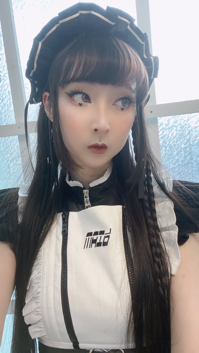 RinRin_Doll's tweet photo. Cyber Maid shoot 🖤🤍
HMUA: @miyako_cheng
Makeup: #rinrinmakeup
Dress: thank you @epetice
Photographer: @Osefly https://t.co/wWpoJf71c9