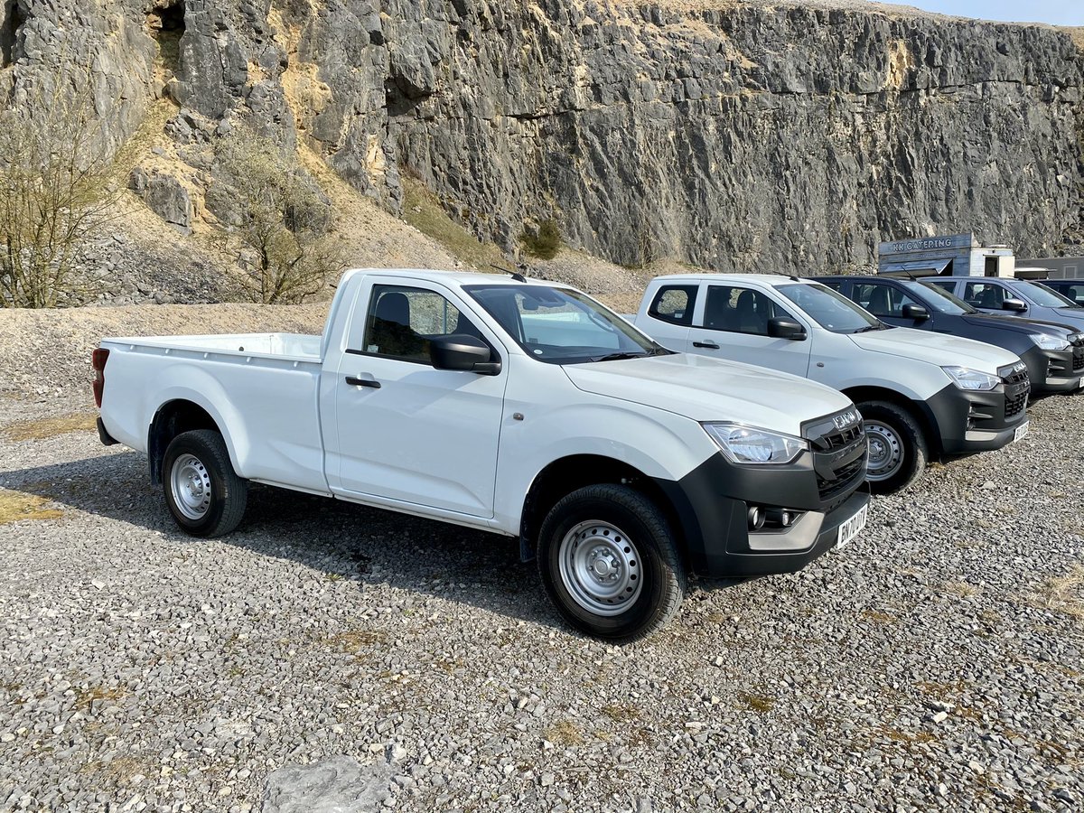 YTimesMotoring's tweet photo. The simple things in life...
New D-Max in basic form is hugely appealing & very capable too.
Review coming soon.
@Isuzuuk #NewDMax #DrivenToDo https://t.co/Z600GxuSKe