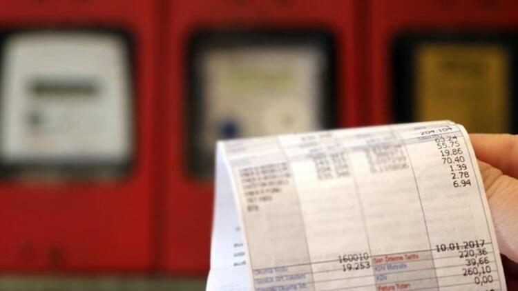 Elektrik şirketlerine pandemi döneminde yaşadıkları zorluklar nedeniyle yaklaşık 3 milyar lira yardım yapılacak. Yapılan yardım ise elektrik faturalarına yansıyacak. (Sputnik)