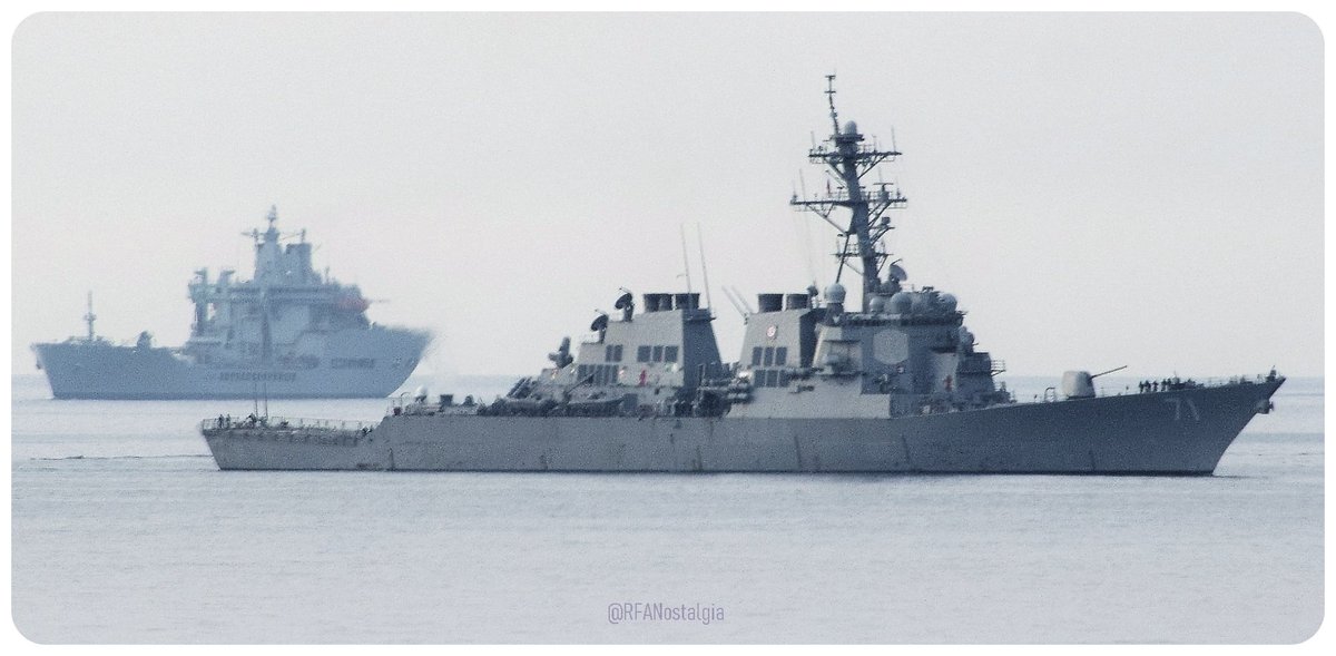 .@USNavyEurope @USNavy #DDG71  #USSRoss  carrying out boat tfr south-of-Plymouth-breakwater early this morning with SD Cawsand - @RFAWaveKnight next in the queue for pax.