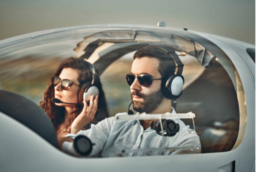 STEMFlightsUK's tweet image. Help someone realize their #stempotential and become one of our #pilotmentos here @stemflightsuk find out more on our website(link in bio) #educationthroughaviation