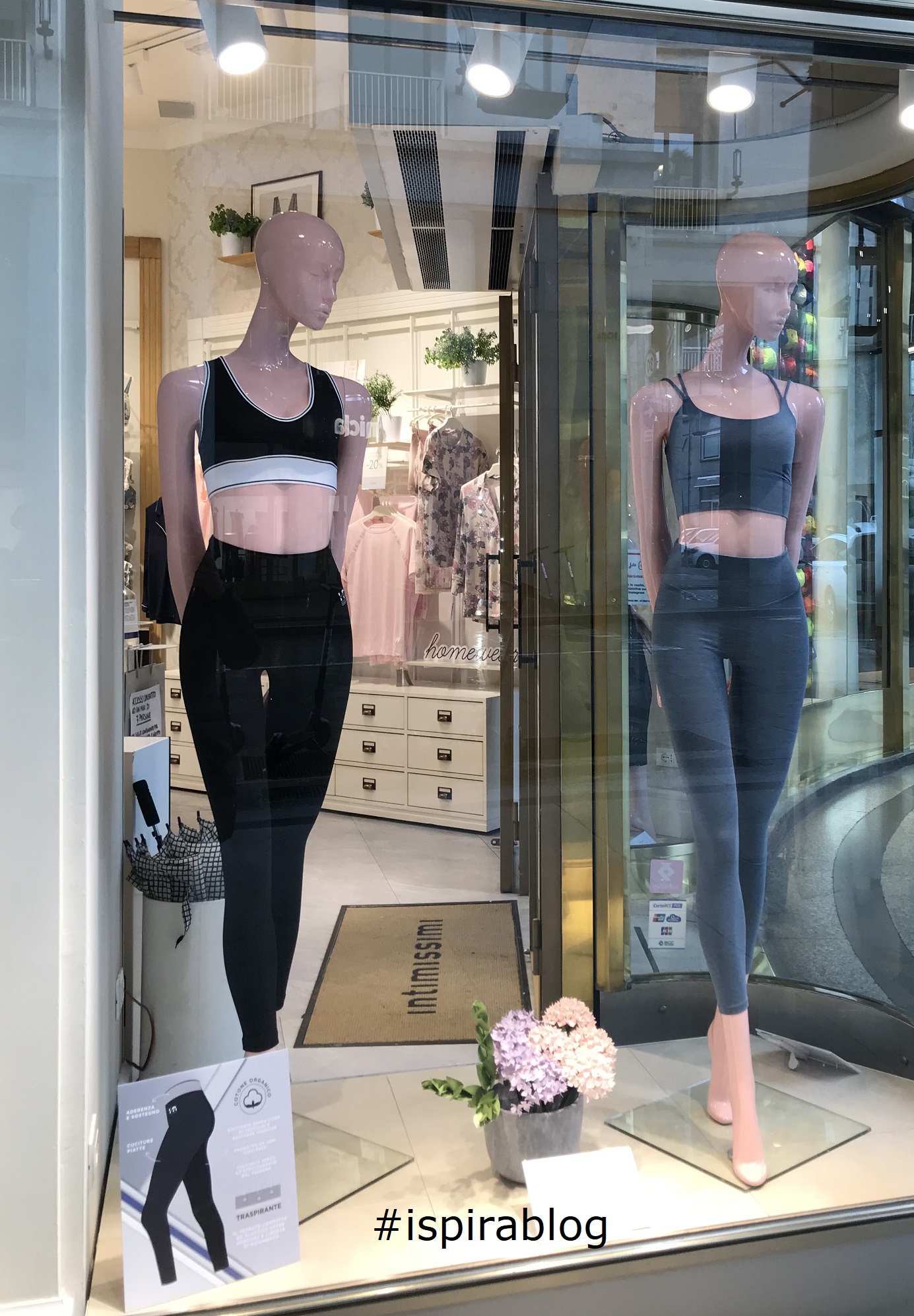 Luca Peruzzi on X: Intimissimi Turin - Spring 2021 Womenswear Collection -  black sport bra and leggings, grey tank and leggings #intimissimi  #ispirablog   / X