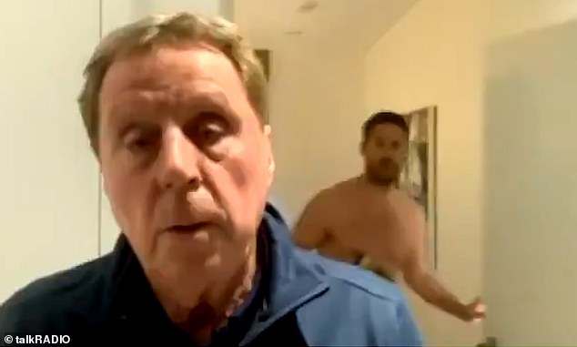 Steve & Karen (@thesandk) on Twitter photo Have you ever accidentally flashed someone?
Jamie Redknapp walked past his dad's video interview topless.
We're sure no-one minded 😅🤣 Have you ever accidentally flashed someone?
Jamie Redknapp walked past his dad's video interview topless.
We're sure no-one minded 😅🤣