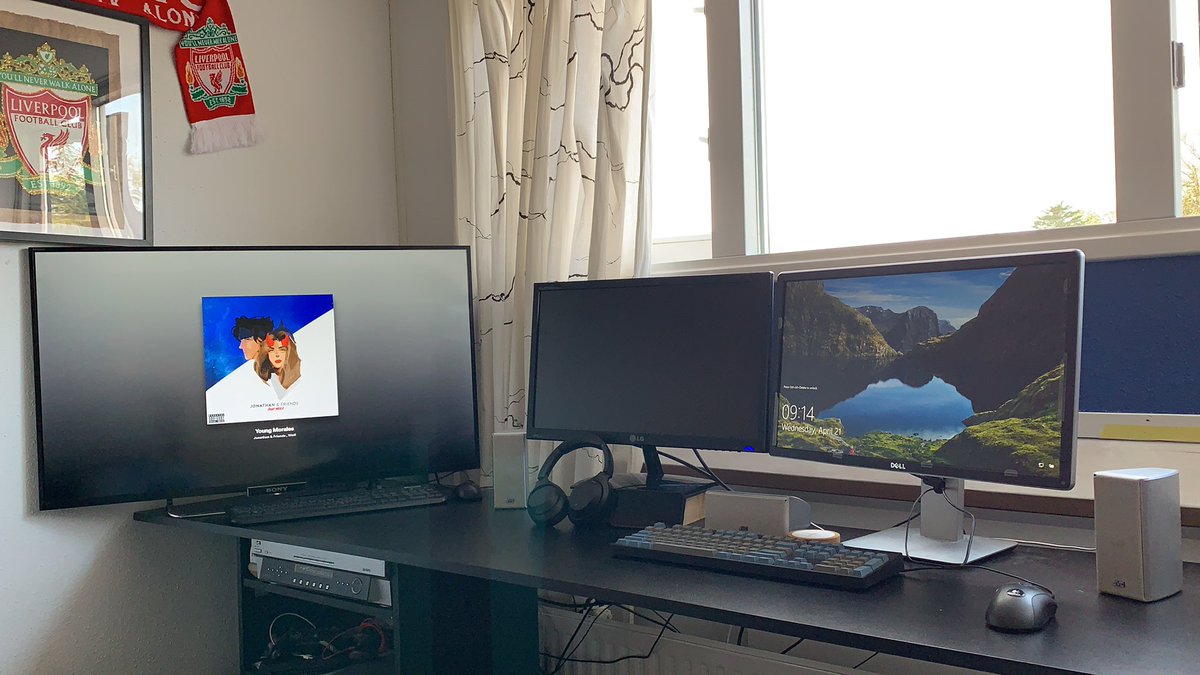 dannyvh91's tweet photo. @tldtoday @juliawolfnyc Turning the volume way up 🔊 is one of the perks while working from home with a 5.1 setup😏🎶 https://t.co/YyXxtSbLLQ