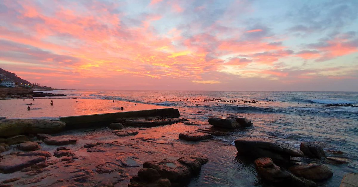 What a week ! Heartbreaking fire &amp; so much heritage destroyed ,so many displaced &amp;  mountain animals fleeing for their lives. Thank you to our brave firemen, rescue units, SPCA.
Cape Town always steps up in love. It's just one of the reasons I'm proud to call this place home. ❤