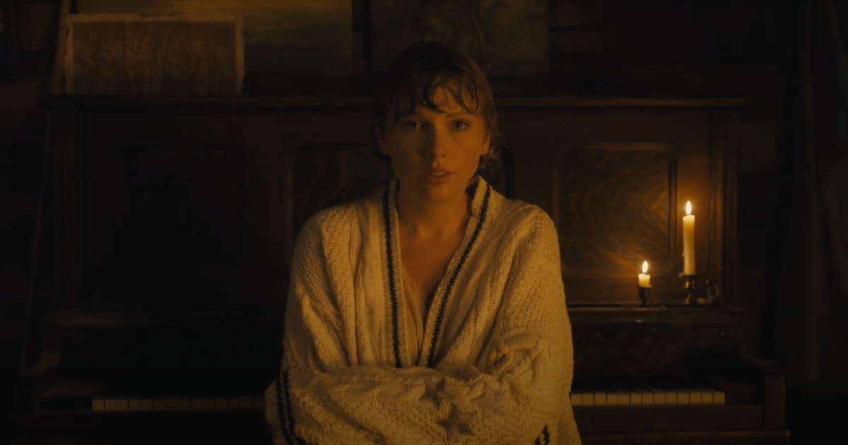 futureofrep's tweet photo. taylor swift did not write one of her best songs and her best lyrics for her to lose a best lyrics award

RT AND REPLY TO VOTE

I'm voting for #cardigan for #BestLyrics at the #iHeartAwards https://t.co/Jh1LTQlWrz