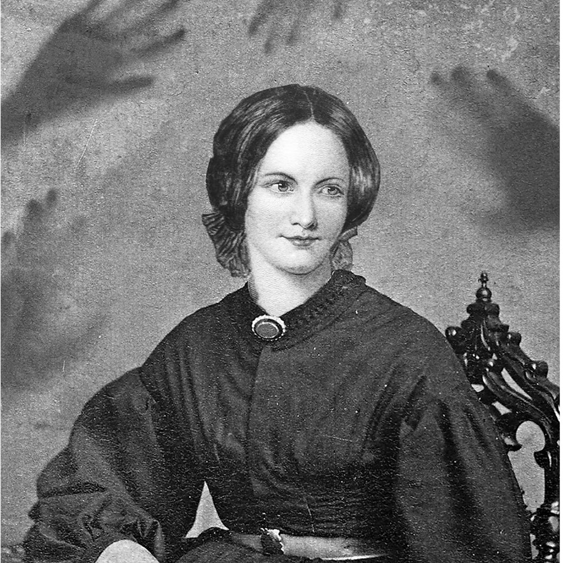 DarkSideBooks's tweet photo. Nascida em 21 de abril de 1816, a escritora Charlotte Brontë — acompanhada das irmãs Anne e Emily — abriu caminho para as mulheres na literatura. 🖋️❤️ Em homenagem à vitoriana, o #DarkBlog apresentou 10 curiosidades sobre sua vida e obra. Confira no link: https://t.co/JHVwNs2M8j https://t.co/4DUGmJFmS8
