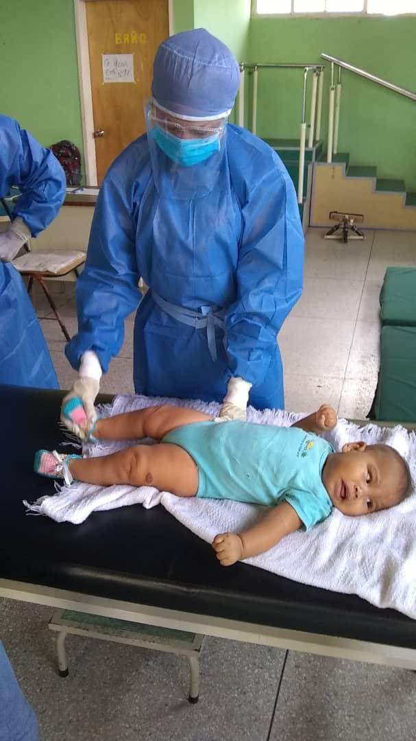 miramarsuc's tweet photo. Avanzamos con pasos firmes cada día, brindamos amor, salud y calidad de vida a la Población venezolana.
#CubaPorLaSalud
#CubaSalvaVidas
@DiazCanelB @PresidenciaCuba @Cubacoopera_Ve3 https://t.co/sorHuWR7zn