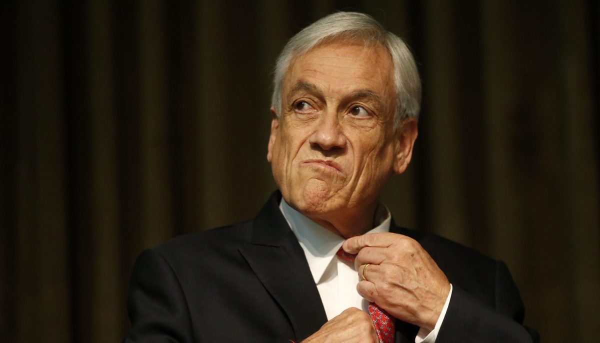 Ced4N's tweet photo. Señor como representante del estado debería velar por la ciudadanía. Ahora verá un CHILE UNIDO. NADIE PIENSA EN LA GENTE. https://t.co/qjnvbl1u4I