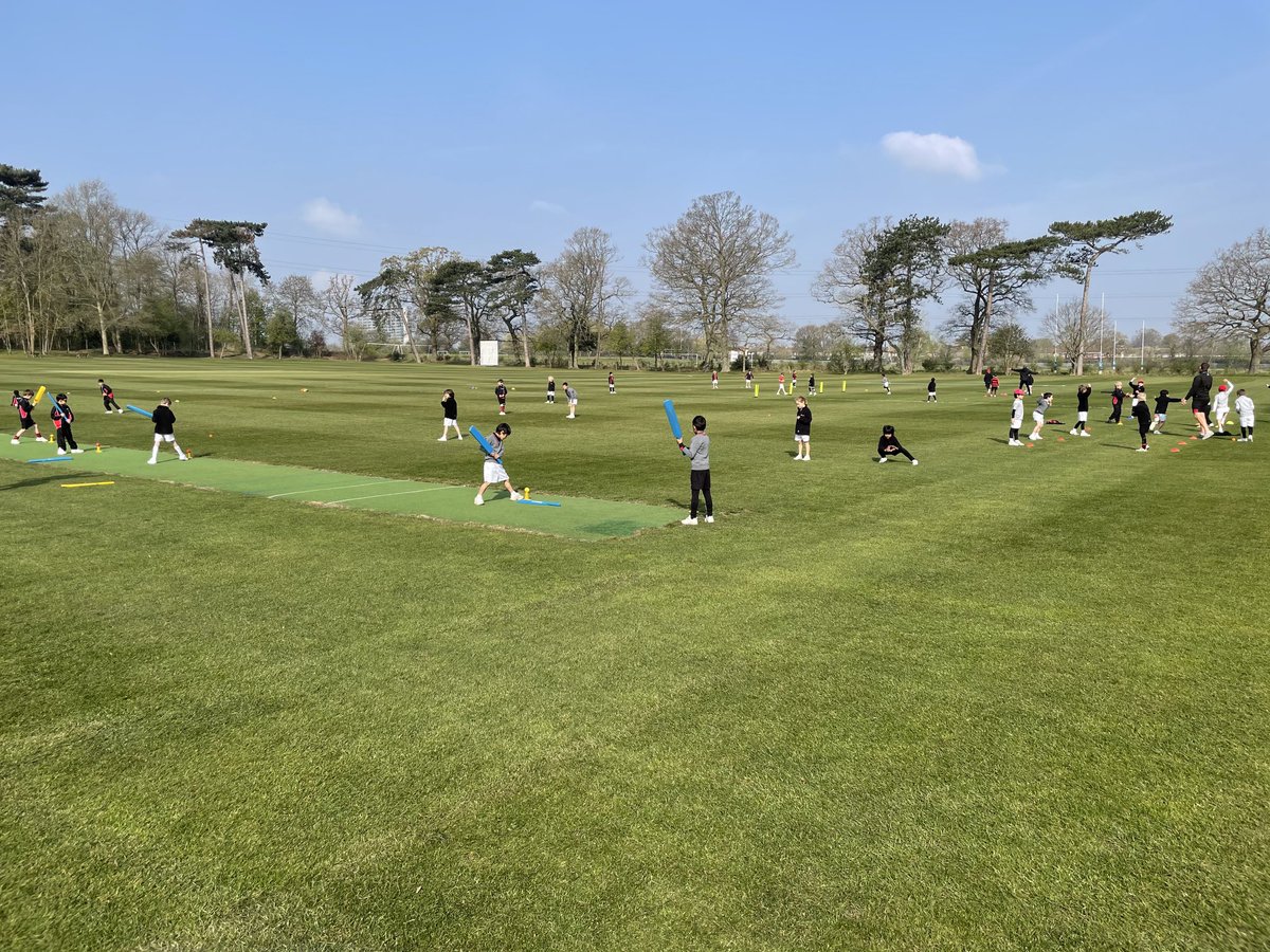 Brilliant morning at RSG for our Year 1 and Year 2 boys to practice their cricket skills.
