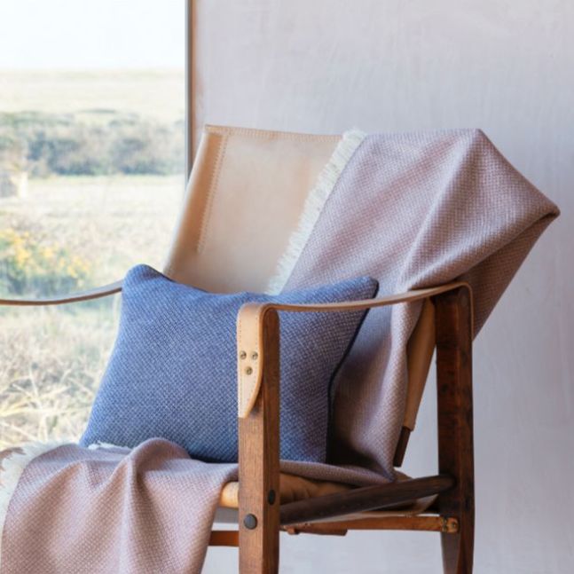 SilksPR's tweet photo. News & Uplifting Ideas - Week 51 😀 - Introducing 4 new Style & Gifts Members of #TheDirectory #SilkWorksLondon #PhilippaHerbert #RomneyTweed and #HarrietBrocket Photography via https://t.co/CSUw4q3pur https://t.co/aIqP9SpfTL