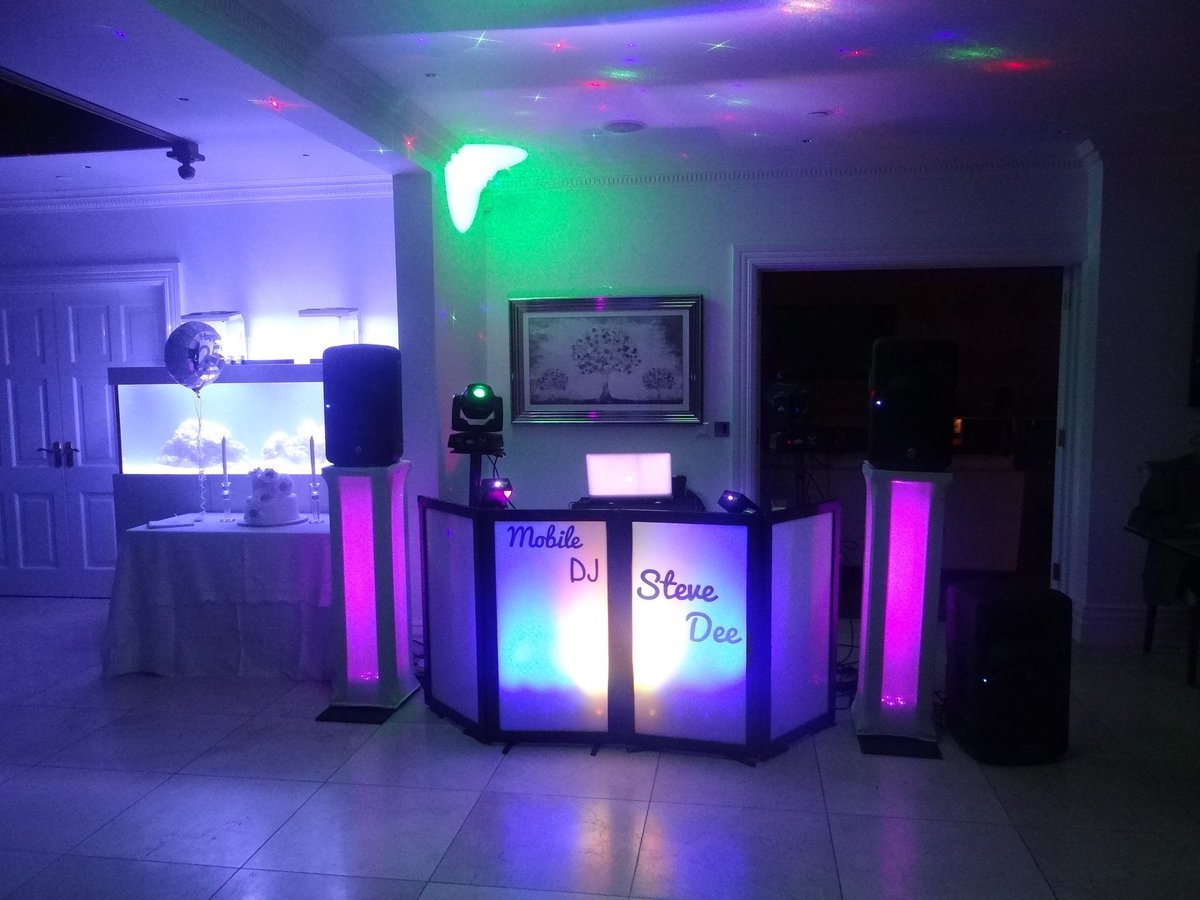 Wedding DJ Steve Dee. 
Weddings &amp; Events.. 
facebook.com/mobiledjsteved…