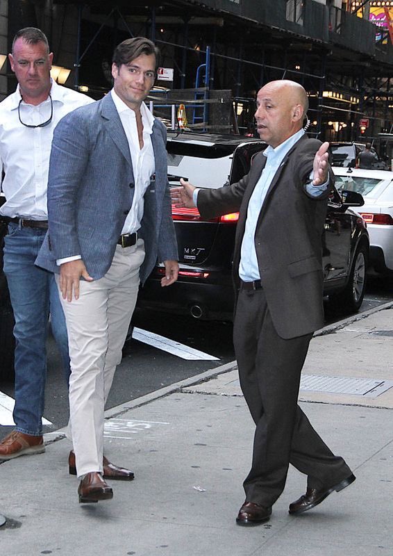 HollywoodBulge's tweet photo. Big bulge!!!

#suit #bulge #sheersocks #fetish #suitslave #suitmaster #bdsm #masterslave #suitplay #suitfuck #suitup #suitfetish #menatplay #gay #gayporn #porn #gaysex #fuck #bareback #blowjob #sex #daddy #cock #gayfuck #bigcock #dick #bigdick #hardcore https://t.co/iR6LbBqOWF