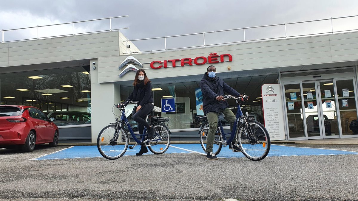 French Tech Bordeaux (@frenchtechbdx) on Twitter photo 📢 MWheel signe un contrat de mobilité avec 31 centres PSA #Retail 🤝
Solution ➡️ un service de trottinettes et vélos électriques aux entreprises et collectivités 🚲
Une offre déployée auprès de <a href="/PeugeotFR/">Peugeot France</a>, <a href="/CitroenFrance/">Citroën France</a> et @Opel_France 👏
L'article 👉 bit.ly/3dB3XZ2 📢 MWheel signe un contrat de mobilité avec 31 centres PSA #Retail 🤝
Solution ➡️ un service de trottinettes et vélos électriques aux entreprises et collectivités 🚲
Une offre déployée auprès de <a href="/PeugeotFR/">Peugeot France</a>, <a href="/CitroenFrance/">Citroën France</a> et @Opel_France 👏
L'article 👉 bit.ly/3dB3XZ2