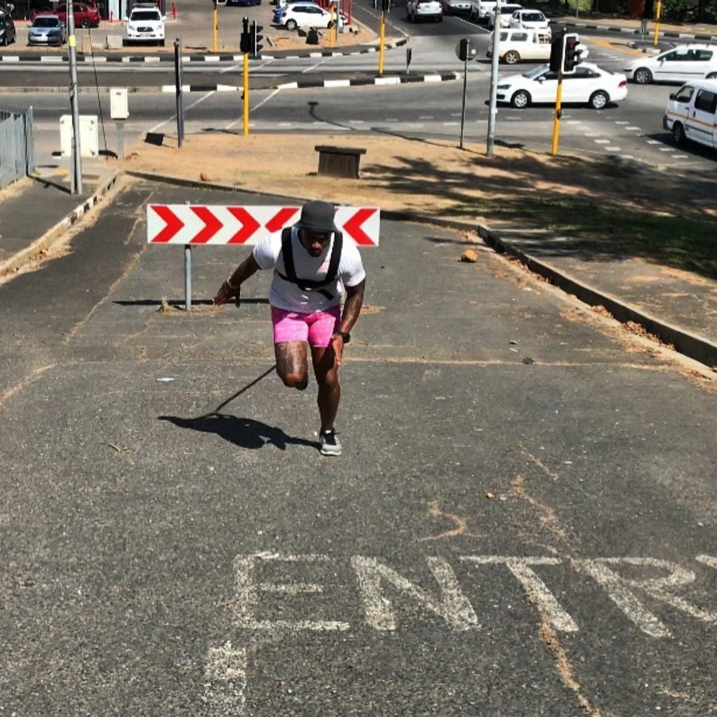 The pink funky bananaskinZ tights are now available online @ bananaskinz.co.za. 

Are you covered 🍌

#localislekker #bananaskinz88 #backedbyjak #localbusiness #tights #compressiontights #supportlocal