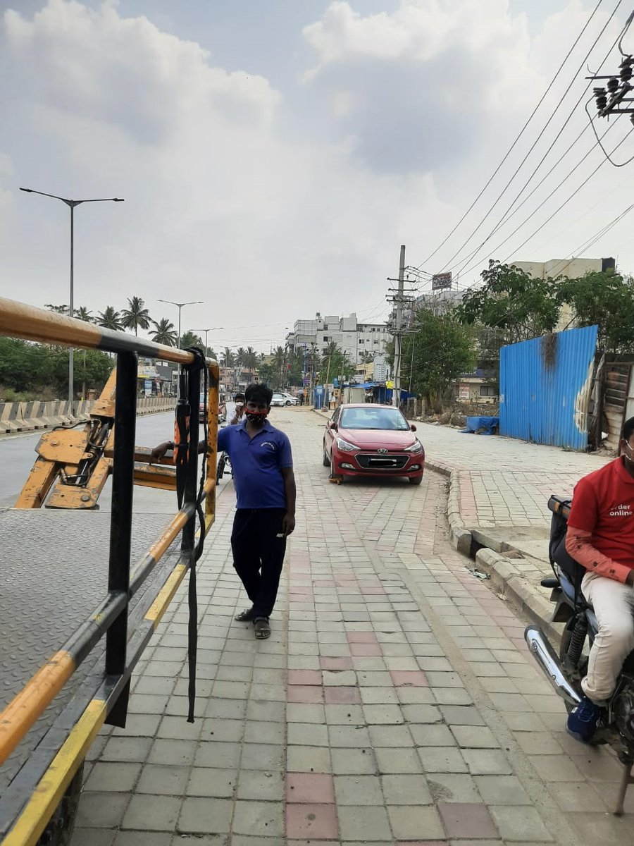 Dear  @blrcitytraffic I have been unfairly and illegally fined by  @whitefieldtrfps for parking at a designated parking space at Kadugodi - Whitefield Main Road. cc:  @DCPTrEastBCP  @AddlCPTraffic  @CPBlr  @acpwfieldtrf  @CMofKarnataka   #BengluruTraffic