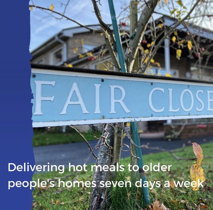 Fairclosecentre's tweet photo. Delivering freshly cooked hot lunches to the homes of older people in the Newbury district 7 days a week - if you or anyone you know would like to order, find out more here 👉 https://t.co/R9bbFBy6cb #funfoodfriendship #ageconcernnewbury https://t.co/a1kBz0nKjT