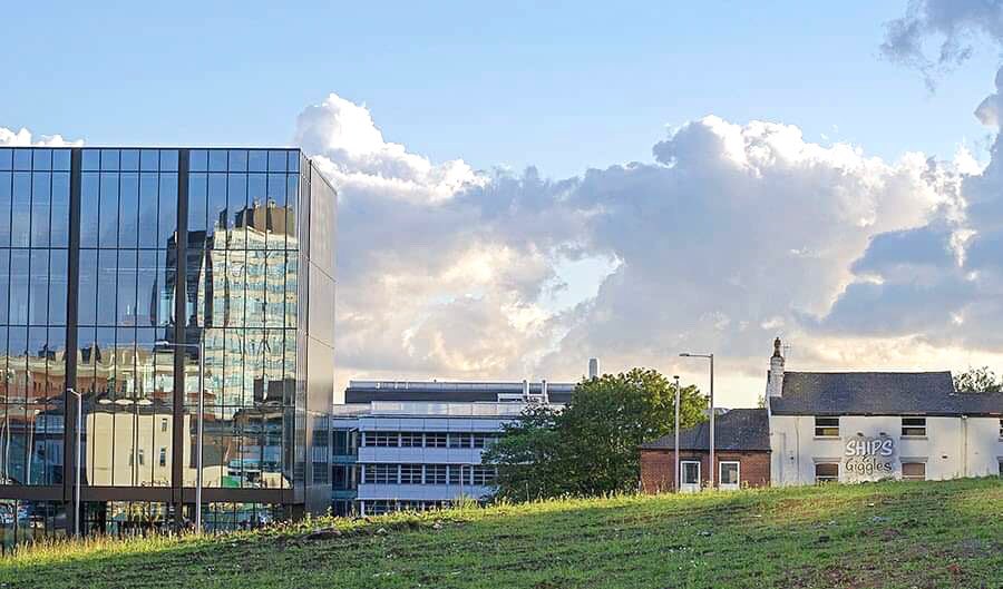 The Adelphi Quarter development in transition.

@Gillylancs @HarrisPreston @UCLanMasterplan @ChristinaLivsy #preston @studant47 @blogpreston @shipsandgigs #cloudscape