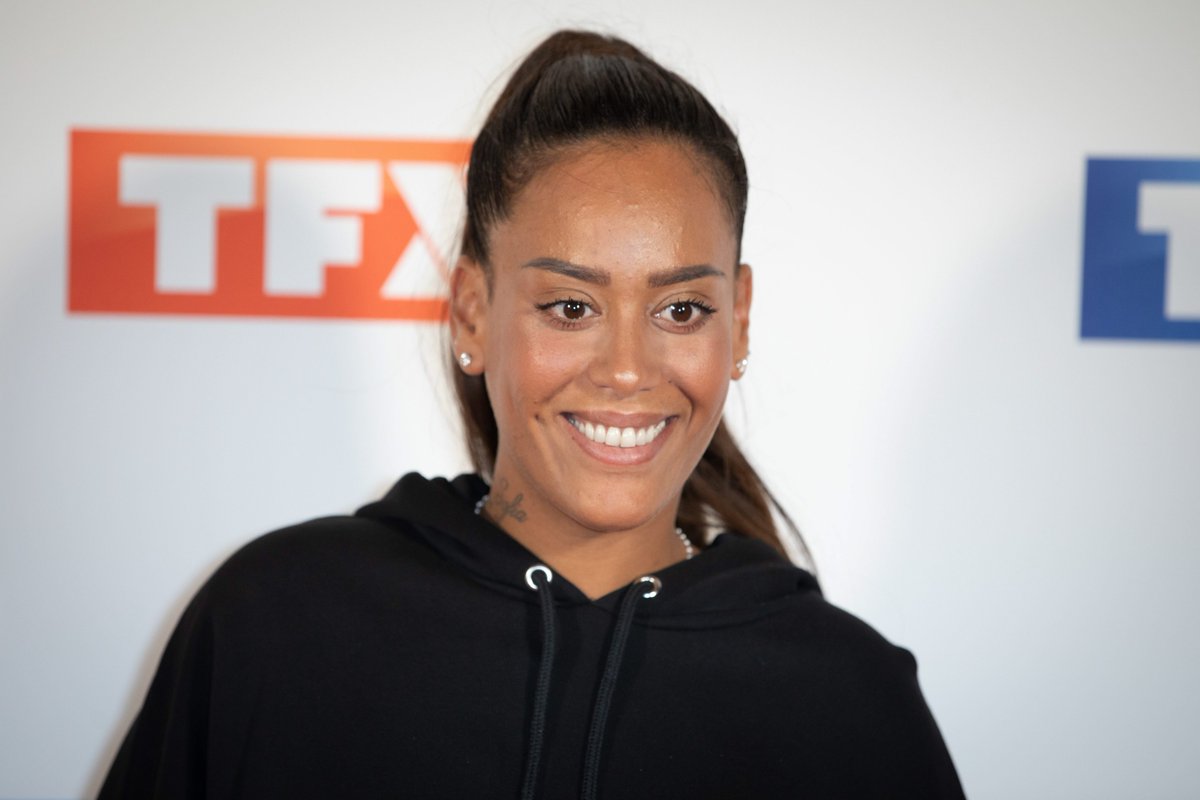 Amel bent-instinct booklet. амель бент фото.