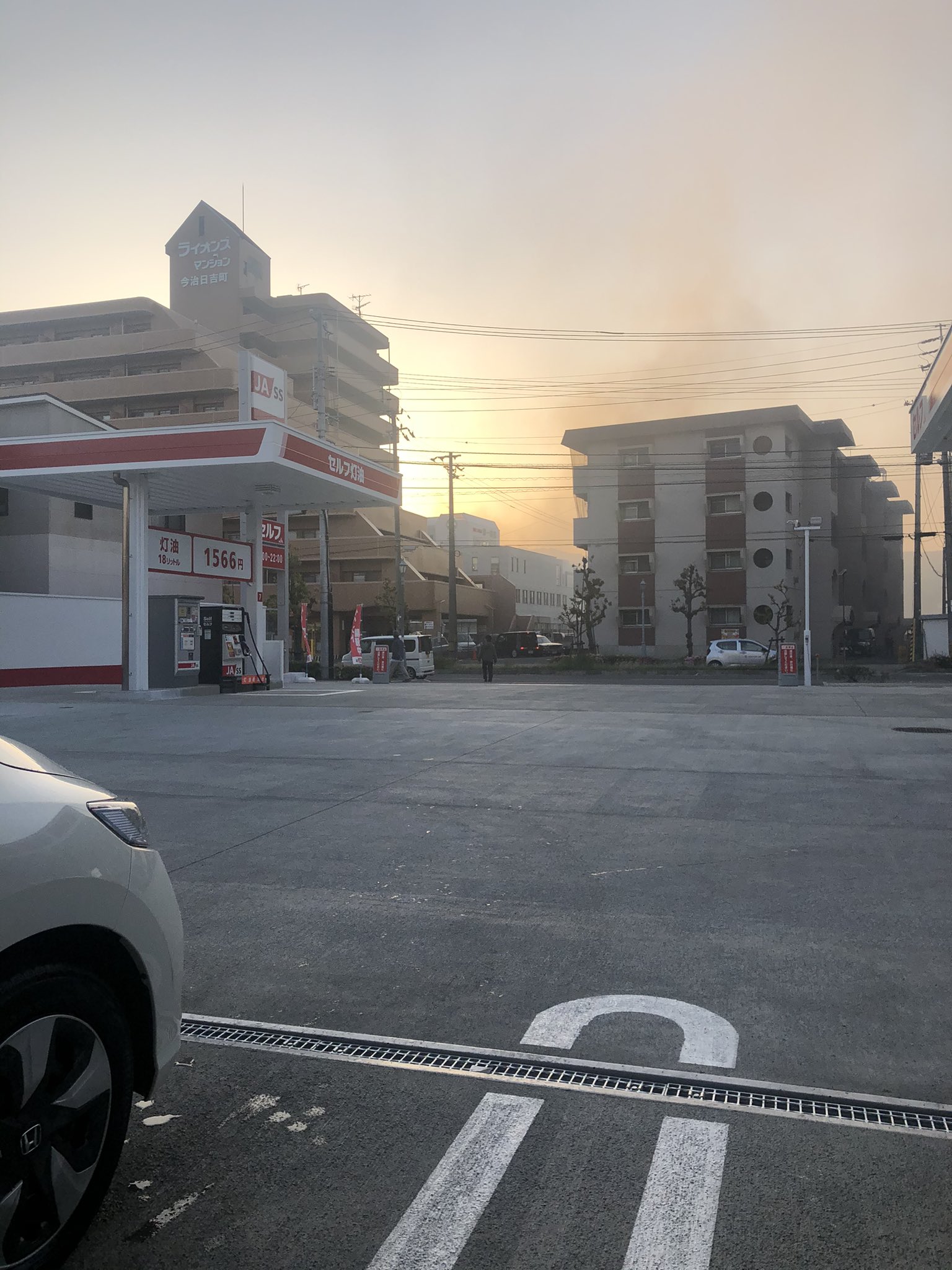 今治市宮下町で火事が起きている画像