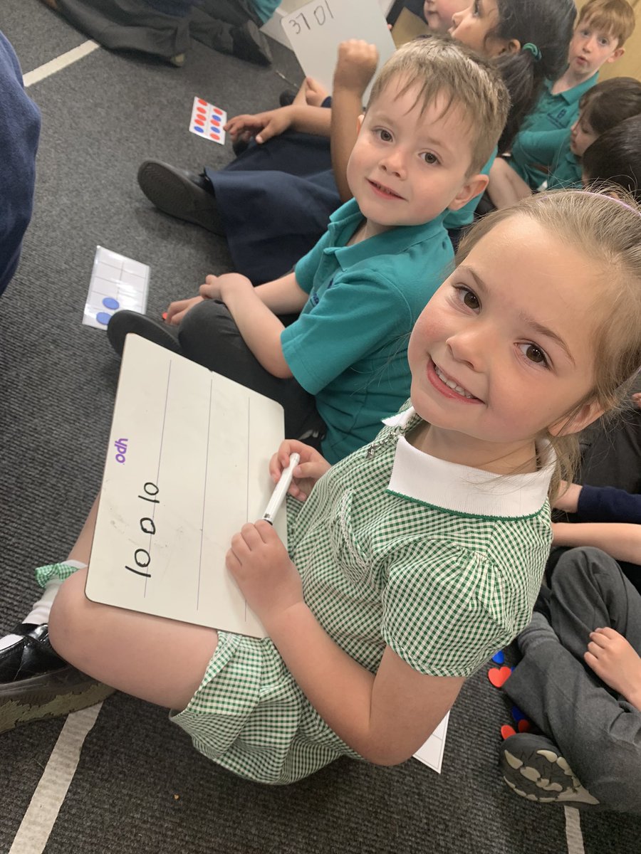 BoughtonHeath's tweet photo. Reception are using 10 frames to work out different ways to make 10
#numeracy #problemsolving #making10 https://t.co/dfbeb3IBE1