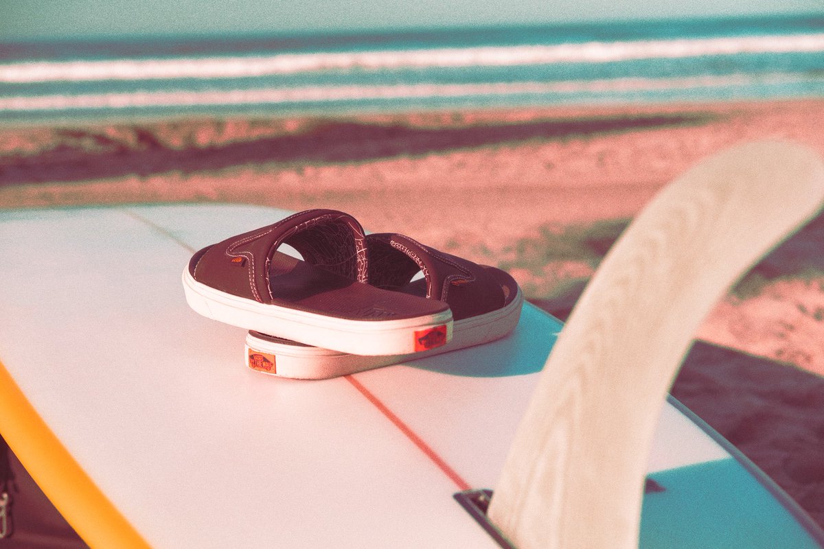 Vansを最も象徴するサーフファミリーの一人であるJoel Tudorの精神を反映したフットウェアとアパレルのカプセルコレクションが4月24日(土)より発売開始。
VANS x Tudor Collectionでは、Chukka DX SFを筆頭4つのフットウェアを展開。詳しくはvansjapan.comをチェック🔊
#vansjapan